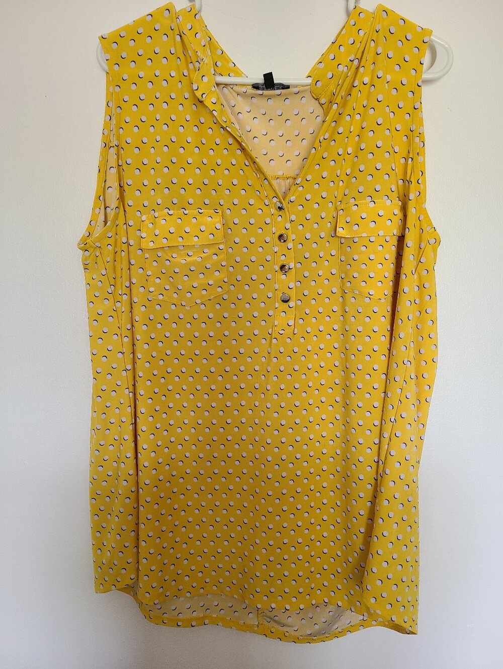 Ava & Grace Sleeveless Yellow Polka Dot Blouse Plus Size 3X